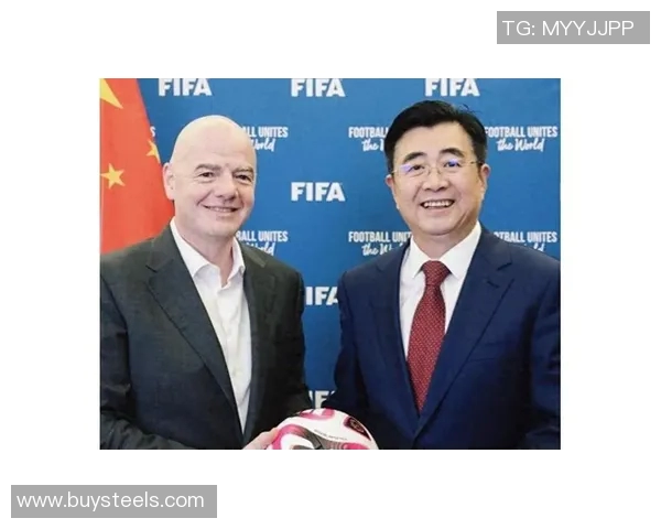 能与足球明星亲密接触的人究竟是谁呢揭秘背后的故事与缘分