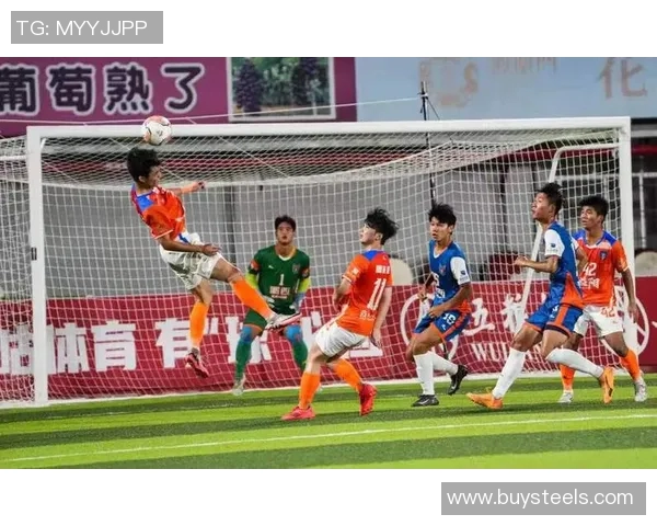 贵州香港足球明星队激情对决展现足球魅力与友谊的盛宴