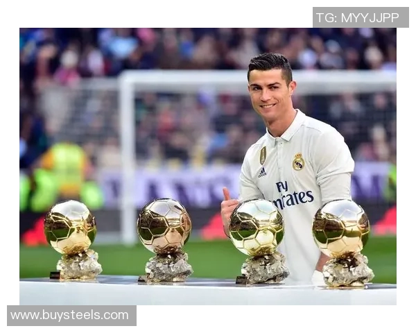 足球明星伽罗的传奇故事与成就揭秘以及他在足球界的影响力分析